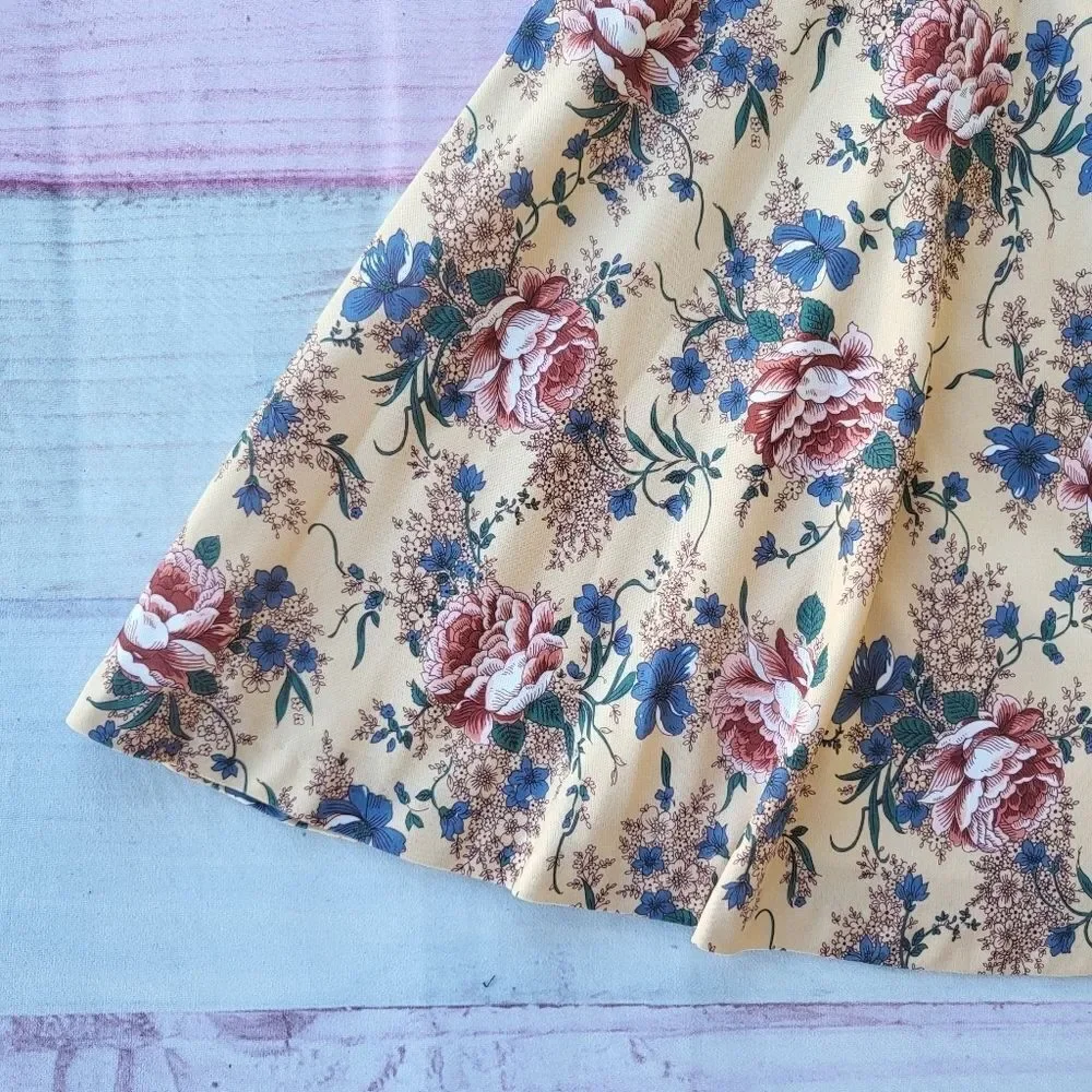 Vintage 70s Pale Yellow Floral Print Short Sleeve High Neck A-Line Dress Size S‎